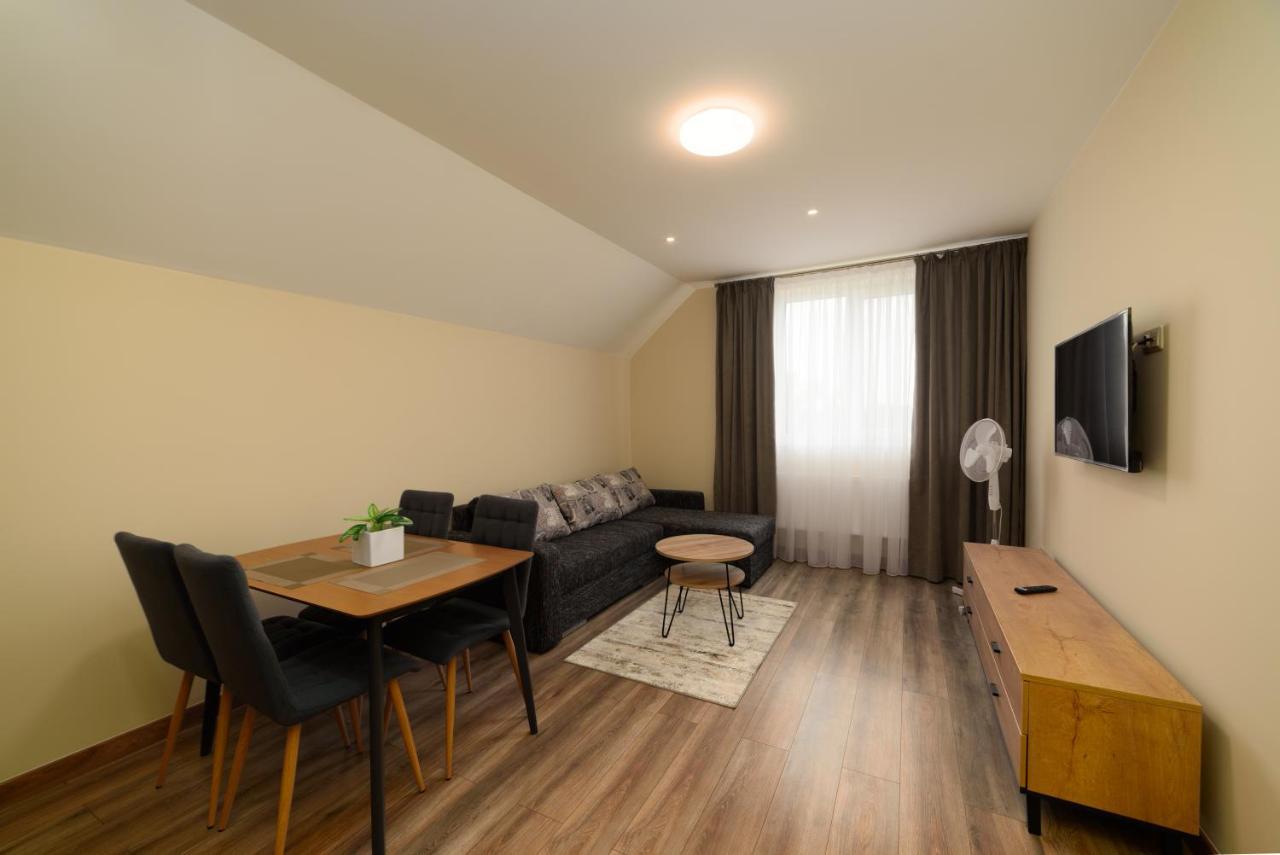Tako Apartments ไคลเพดา ภายนอก รูปภาพ